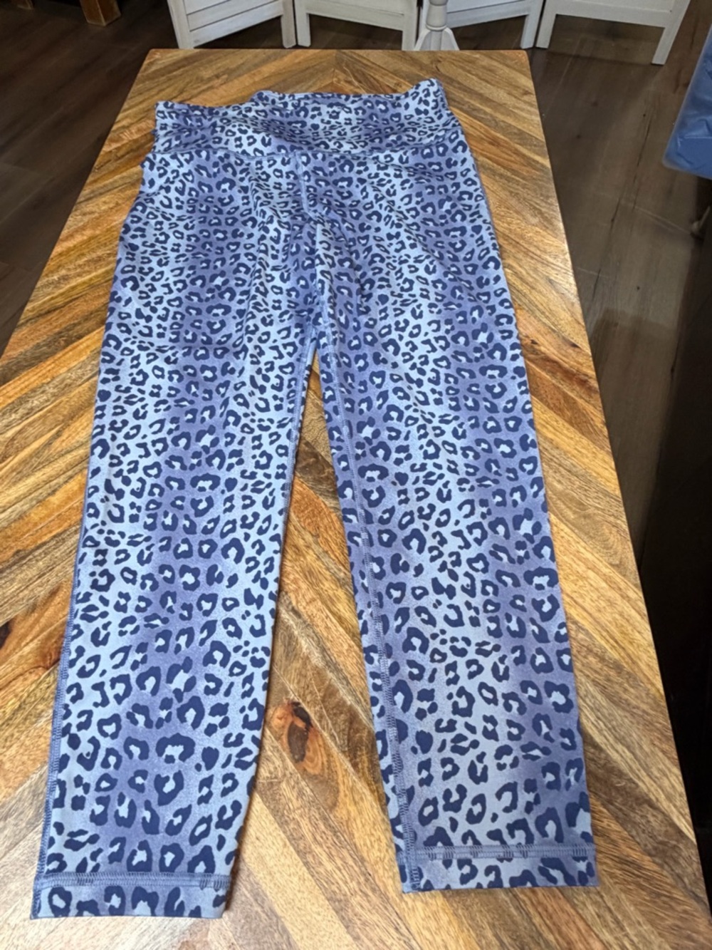 GAP Blue Leopard Print Workout Leggings Sz L NWOT